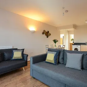 https://portland-square-2-bedroom-modern-city-apartment.hotelsin-nottingham.com